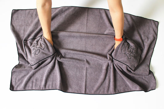 UltraSoft Absorbent Towel with Hand Pockets